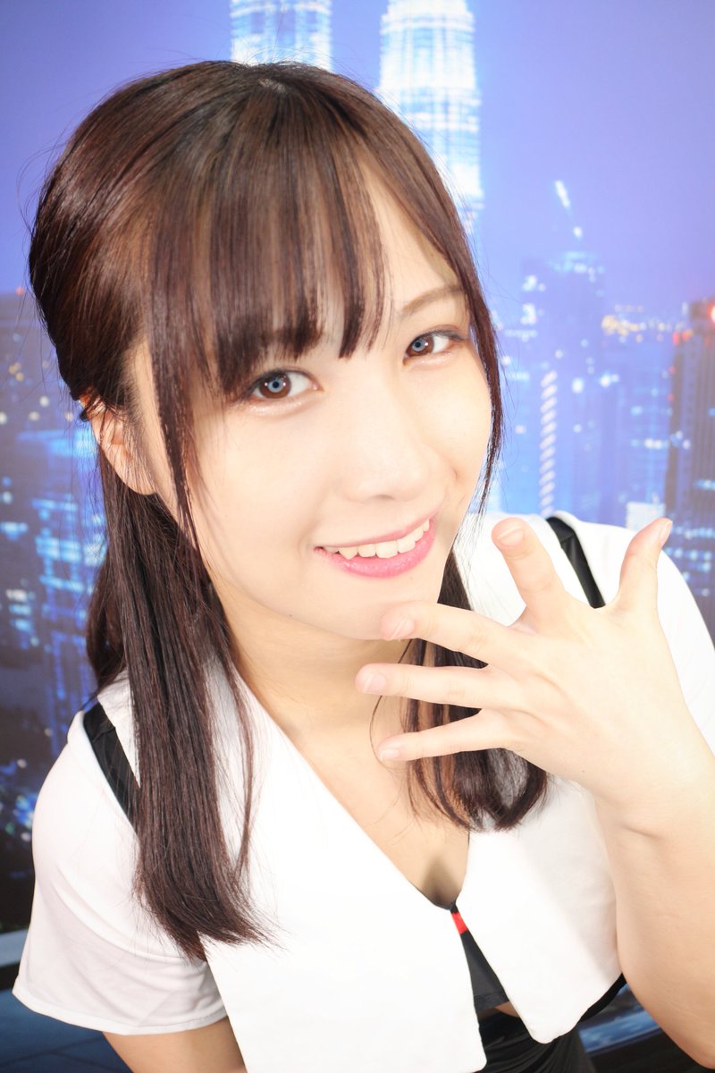 2_22kfc's tweet photo. 2023年10月15日(日)
買取りまっくす岡山南店
南條彩🫧(@nanchan_life23)
イベント2回目とは思えないほど神対応の素敵な女優さんでした😎
写真の掲載許可頂きました(。・ω・。)ゞ
#南條彩🫧
#全集中👅
#潮の呼吸🐳
#カリソマ委員会😎
#lifepromotion🍀 https://t.co/vs2ymYH5Fs