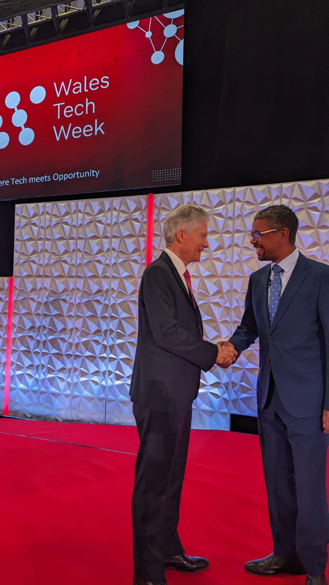 AusHCUK's tweet image. Delighted to attend #WalesTechWeek today in Newport to discuss opportunities for greater 🇦🇺-🏴󠁧󠁢󠁷󠁬󠁳󠁿 trade, collaboration and investment in tech &amp;amp; cyber with @vaughangething MS, @aledmiles, @SW1GG &amp;amp; @SarahASmith75