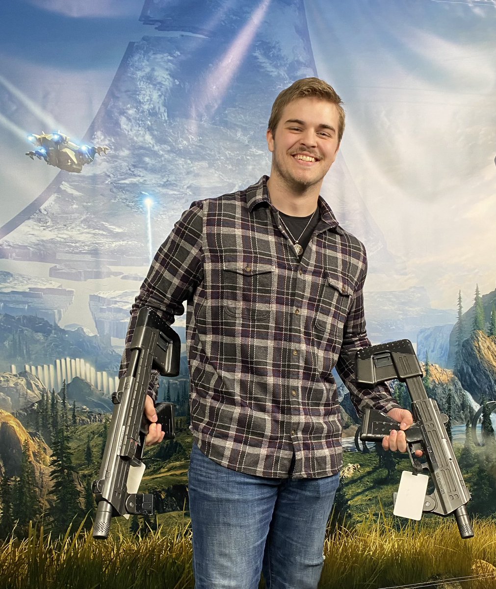 GCustomsCreations #HaloFest tweet media