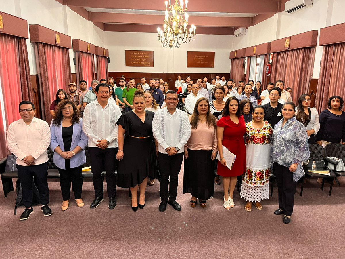 Se lleva a cabo la presentación de la Guía para el uso de tecnologías para personas mayores, desde el Benemérito Instituto Campechano, donde participa la Comisionada Presidenta y Coordinadora de la <a href="/RendcuentasSNT/">Comisión de Rendición de Cuentas SNT</a>  <a href="/GildaSegovia4/">GildaSegoviaC</a>