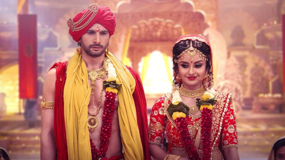Ahem_karn's tweet photo. Celebrating 5Yrs Of Vikram Beetal Ki Rahasya Gatha✨ 
Celebrating 5Yrs Of Chakravarti Samrat Vikram Aditya(Ujjaini Naresh) 💗
AND His Beautiful Love Story With Queen Padmini💗❤ @1ahamsharma Thankyoh For Being Vikram Aditya thankyou for this masterperformance 
#AhamSharma https://t.co/sfSMOoff4H
