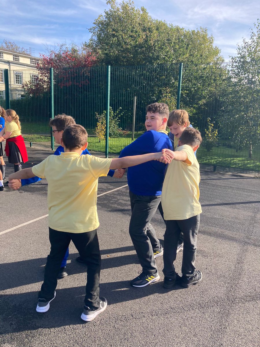 WavertreeCE's tweet photo. During their Heartsmart PSHE lesson, Year 6 were learning that marriage is a life long commitment between two people who love each other. They carried out the ‘tying the knot’ activity – they had to work together to untangle themselves without letting go of hands! https://t.co/MVVvQOZc9X