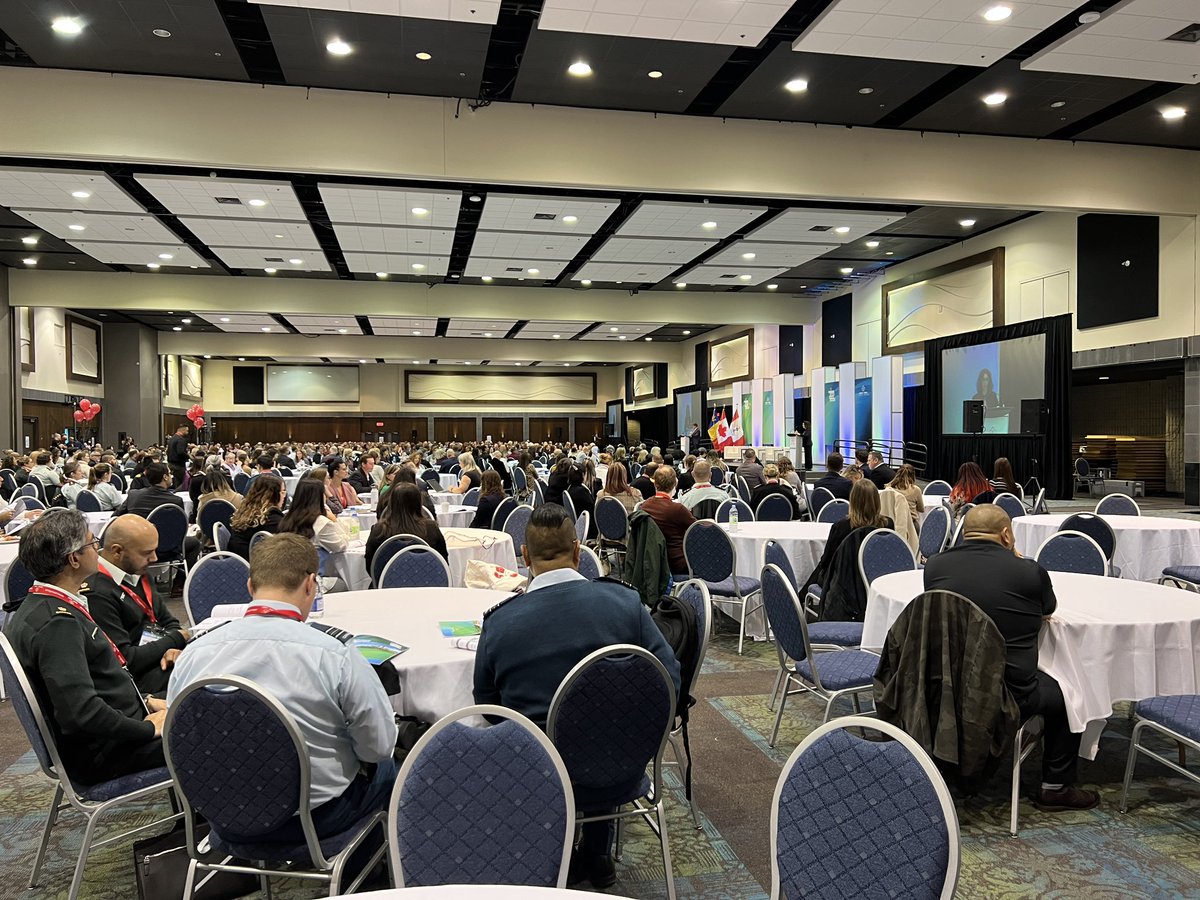 Carolyn McGregor AM (@cp_mcgregor) on Twitter photo There is something very special about a room filled with people focused on improving the health and wellness of military and public safety personnel. Delighted to be presenting research at the 🇨🇦<a href="/CIMVHR_ICRSMV/">CIMVHR | ICRSMV</a> #CMVHRForum. Attending the Opening Plenary. <a href="/OntarioTechHIR/">Ontario Tech HIR in AI4HW</a> #AI4HW There is something very special about a room filled with people focused on improving the health and wellness of military and public safety personnel. Delighted to be presenting research at the 🇨🇦<a href="/CIMVHR_ICRSMV/">CIMVHR | ICRSMV</a> #CMVHRForum. Attending the Opening Plenary. <a href="/OntarioTechHIR/">Ontario Tech HIR in AI4HW</a> #AI4HW