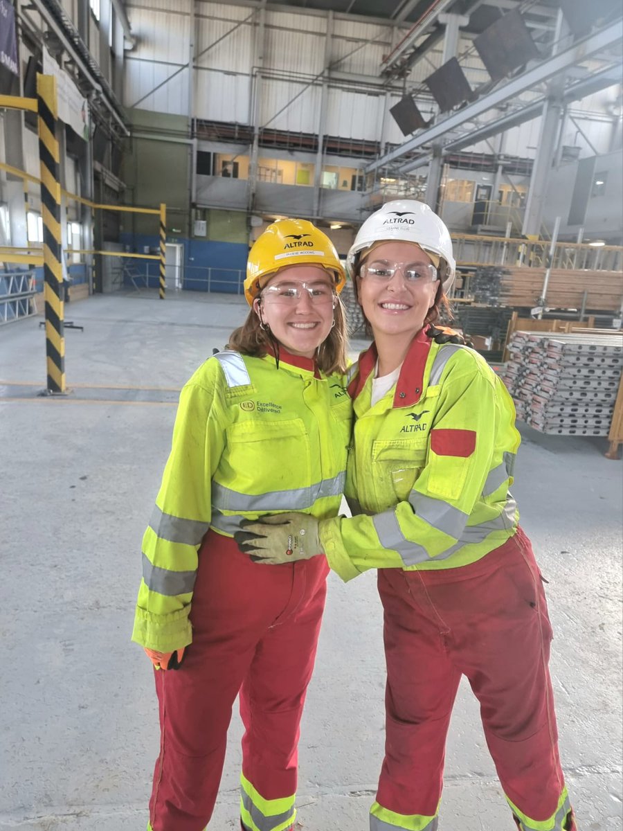 Women Breaking Barriers at SIMIAN Warrington today 👷

Read their story and words of wisdom for other women in the construction industry online here 👉simian-risk.com/case-studies/w…

<a href="/altrad_services/">Altrad UK, Ireland & Nordics</a>  #womeninconstruction