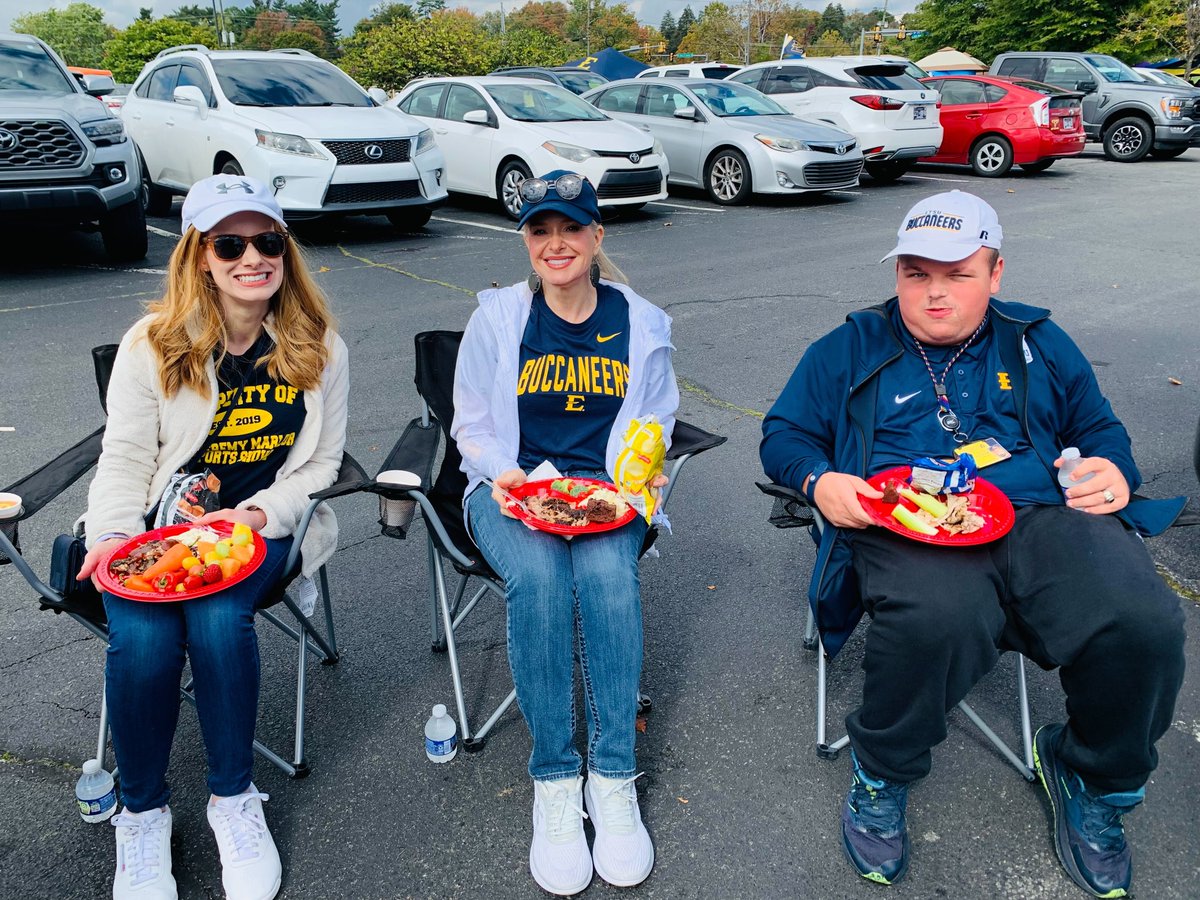 MarmoFinancial's tweet photo. We had a fanatic time this Saturday at the Marmo ETSU Tailgate! Thank you to all the clients that made time to come by and enjoy some of Greg's delicious BBQ Pork and Burgers and show their ETSU spirit!! @ETSUAthletics @ETSUFootball 
#marmofinancialgroup #tailgateparty #etsu🏈 https://t.co/G63Rxac0UA