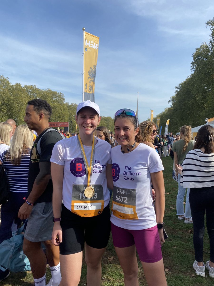 BrilliantClub's tweet photo. Last week, we were lucky to have 5 supporters raise over £2,700 in aid of The Brilliant Club at the @RoyalParksHalf! 

A massive thank you to our runners who braved the warm October morning for us - read more about the day here ➡️ https://t.co/qt94NJ43NL https://t.co/lGiv3CAwaW