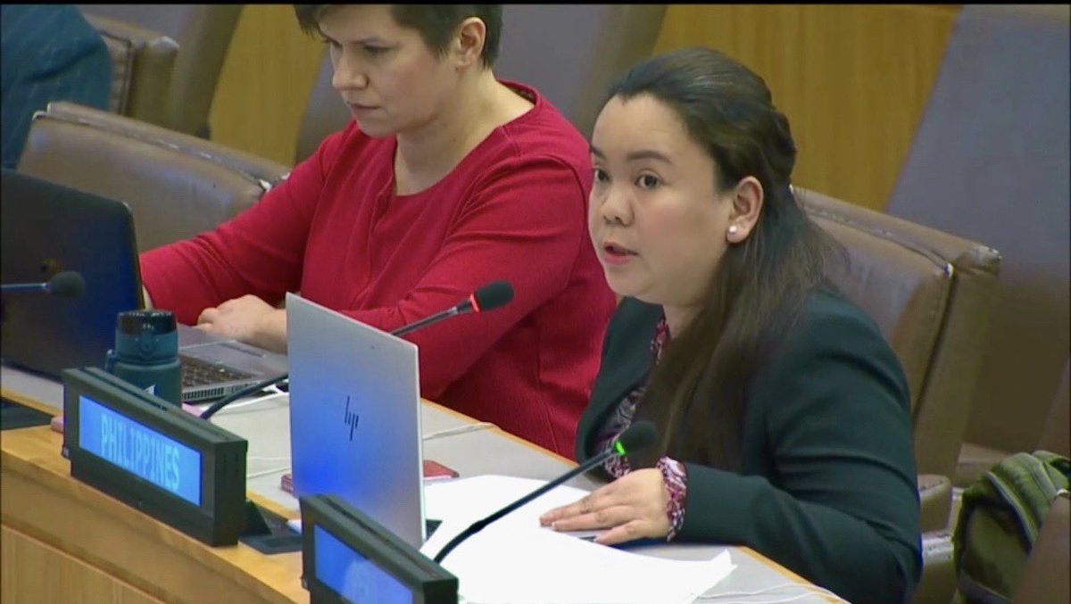 PHMissionNY's tweet photo. 🇵🇭 NYPM Adviser Angelica Navarrete underscores the importance of recognizing the identities of #IndigenousPeoples (IP) and their rights over their traditional lands and territories during the UN 3rd Committee discussion on the #RightsofIndigenousPeoples @DFAPHL https://t.co/MKI7Tur0M4