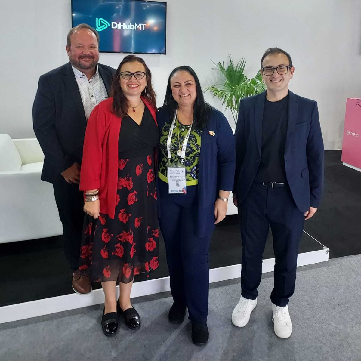 A8 CEO Antti Heikkilä took off to Dubai for the European Pavilion Opening Reception 🇪🇺 as part of GITEX Global 2023 🎉

This is the 43rd edition of ‘the world’s largest tech show’ 🧑‍💻 with GITEX Global bringing together tech creators and investors from all around the world 🌍