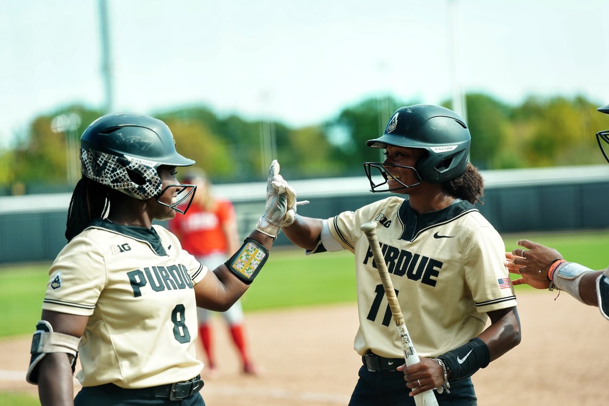 Closed out the Fall Ball season undefeated with an 8️⃣-0️⃣ record.