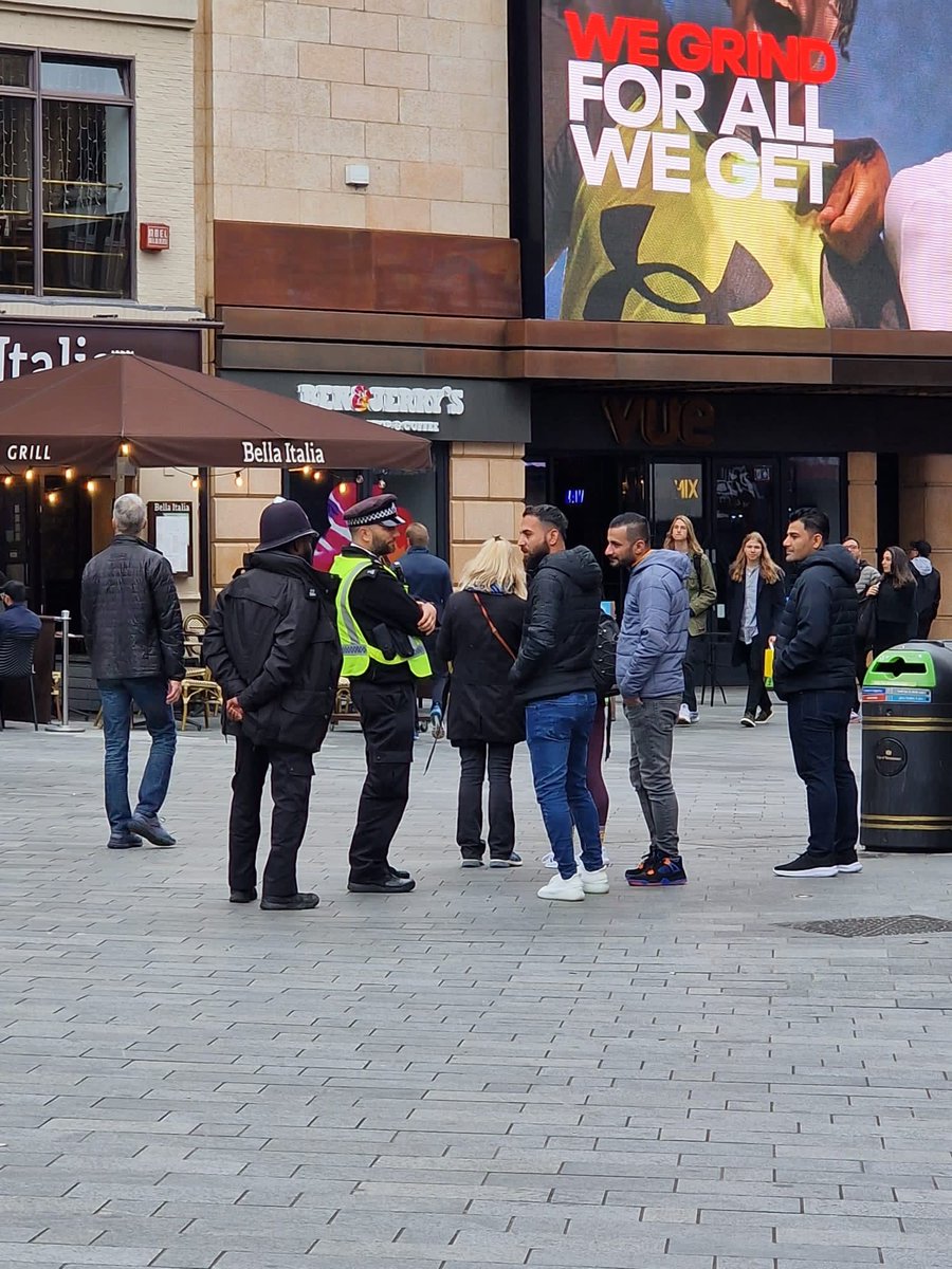 Today #ProjectServator were working alongside Safer Neighbourhood Teams from #CoventGarden, #ChinaTown and #LeicesterSquare Working together is crucial in our aim to #KeepLondonSafe If you see something that does not feel right, trusts your instincts and report it @MPSWestEnd