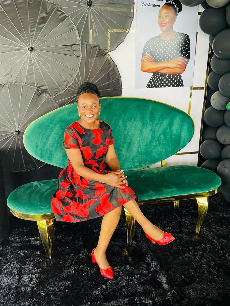 ApstDeza's tweet photo. [BREAKING NEWS] 

The Former Public Protector @AdvBMkhwebane Officially Joins @EFFSouthAfrica ✊🏾✊🏾✊🏾❤️🖤💚

Welcome Home Fighter PP 🙏🏿🖤✊🏾 https://t.co/WoqvTxrA1Q