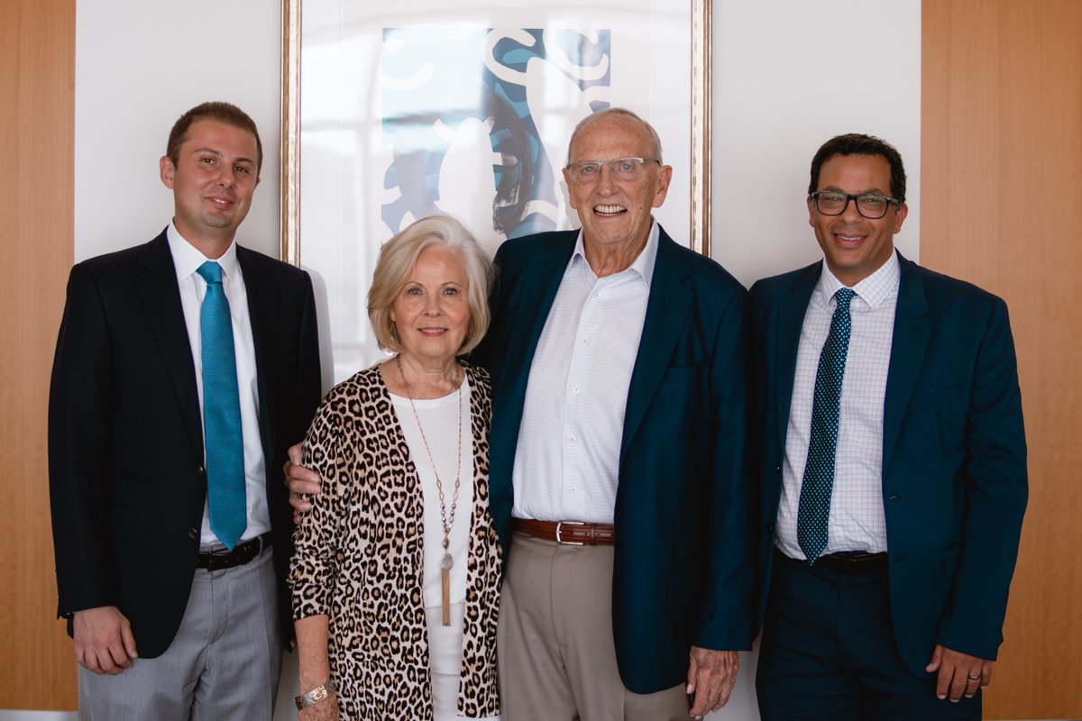 In a gesture that continues their family’s long history of extraordinary generosity to @IndianaUniv, W. Gerald and Diane Throgmartin have made a $1.5M gift to support lung and prostate cancer research and cardiology research and education @iumedschool: ow.ly/1Cjp50PX7BY.