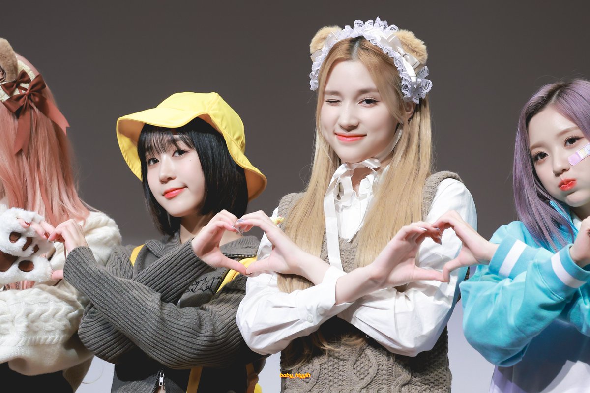 baby_hiyyih0727's tweet photo. 231016 🥰😚

#HUENING_BAHIYYIH #휴닝바히에 #바히에 #バヒエ #케플러 #KEP1ER #ケプラー #히히즈 #HIHIZ #히카루 #HIKARU #江崎ひかる https://t.co/4jSNBRB543