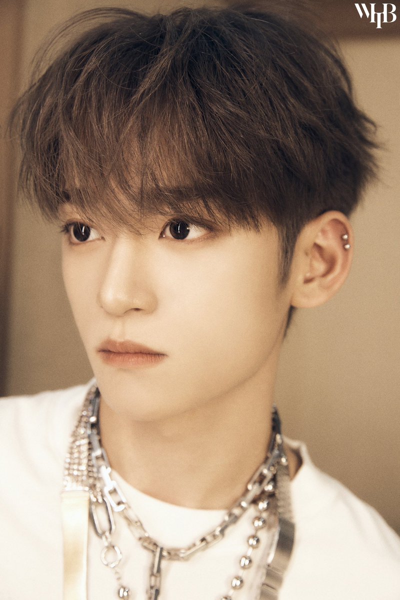 WHIB 1st Single Album 
[Cut-Out] Concept Photo #1

🎧 2023.11.08 6PM (KST)

#WHIB #휘브
#JAEHA #재하
#Cut_Out #컷아웃