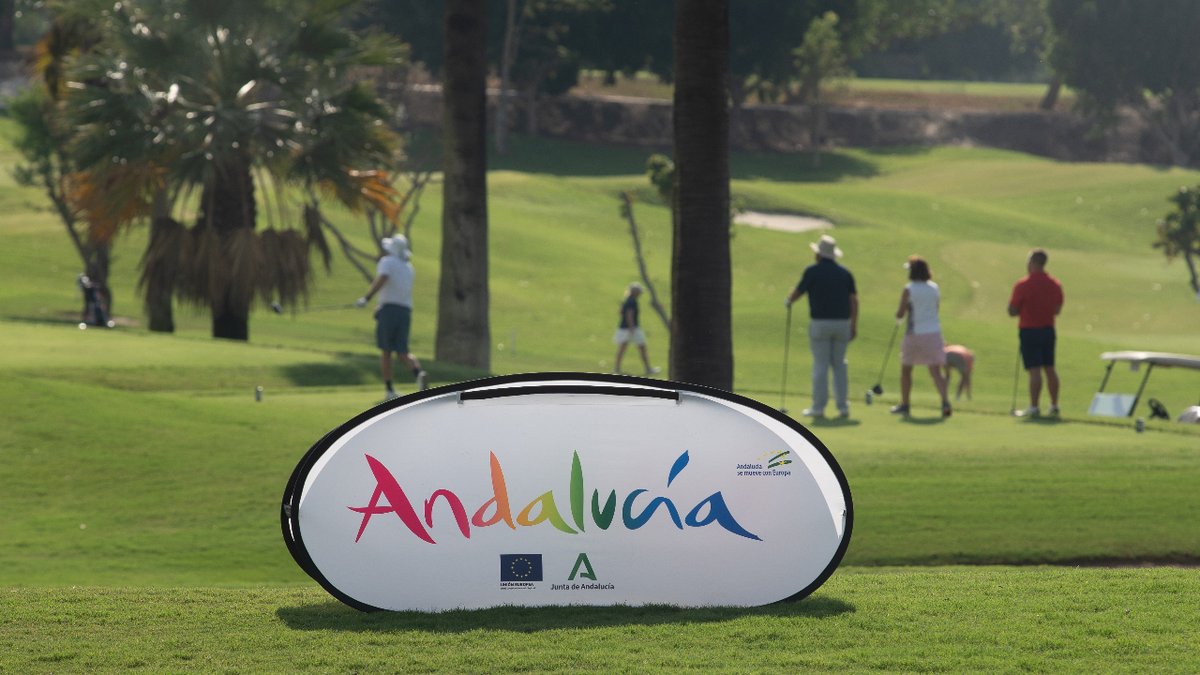 clubseriesgolf's tweet photo. Es uno de nuestros destinos preferidos, nos encantan sus campos, su gastronomía, su clima, el entorno... 

Por eso hemos celebrado cuatro torneos este año y la gran Final Nacional que nos espera en un horizonte muy cercano, el 2 de diciembre, en @mijasgolf 

#clubseriesgolf https://t.co/Y3kgwCk4Qc