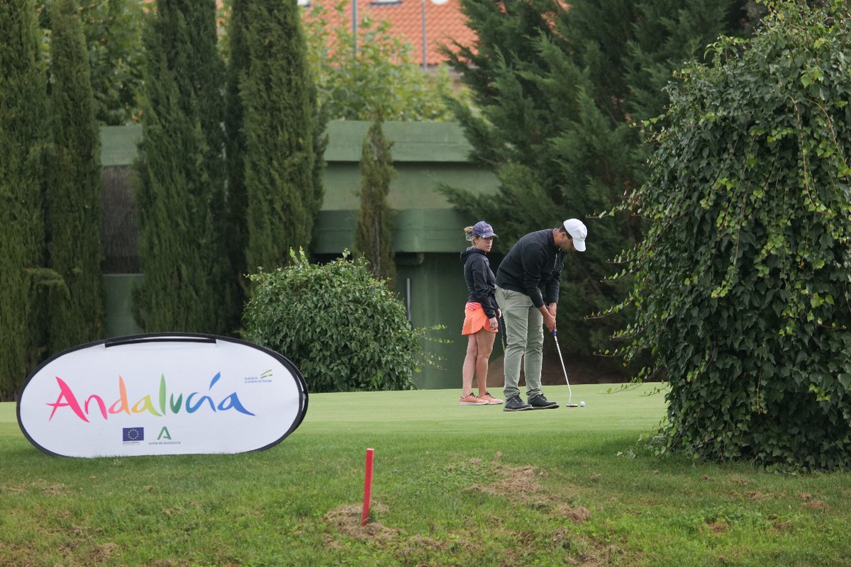 clubseriesgolf's tweet photo. Es uno de nuestros destinos preferidos, nos encantan sus campos, su gastronomía, su clima, el entorno... 

Por eso hemos celebrado cuatro torneos este año y la gran Final Nacional que nos espera en un horizonte muy cercano, el 2 de diciembre, en @mijasgolf 

#clubseriesgolf https://t.co/Y3kgwCk4Qc