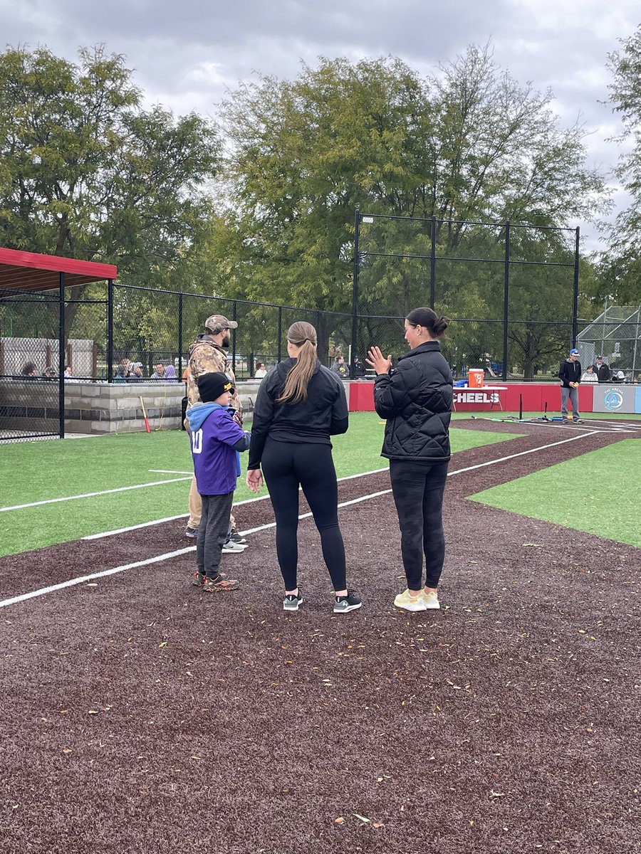 WSCWildcatSB's tweet image. Spent yesterday’s afternoon at the Miracle League of Sioux City! We’re so grateful to be apart of this event. Thank you so much for having us!