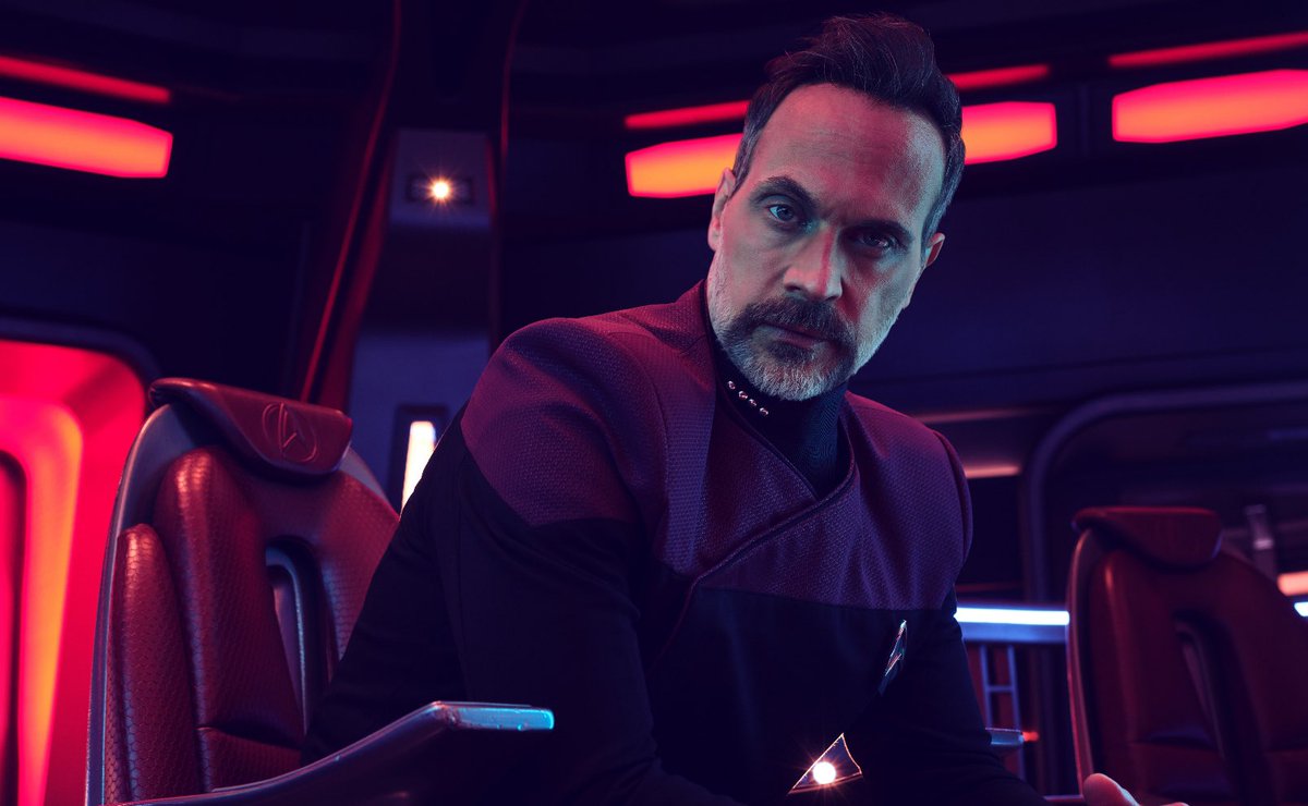 Katie_Classique's tweet photo. Wishing a very Happy Birthday to my favorite newest addition to #StarTrek…@ToddStashwick aka Captain “Fantastic” Shaw 🖖🏻
When #StarTrekPicard season 3 arrived, the standout dynamic was Captain Shaw and Seven. What a treat he was to the franchise and ‘legacy’ of Trek. #CaptainNo https://t.co/zN9LggClyW