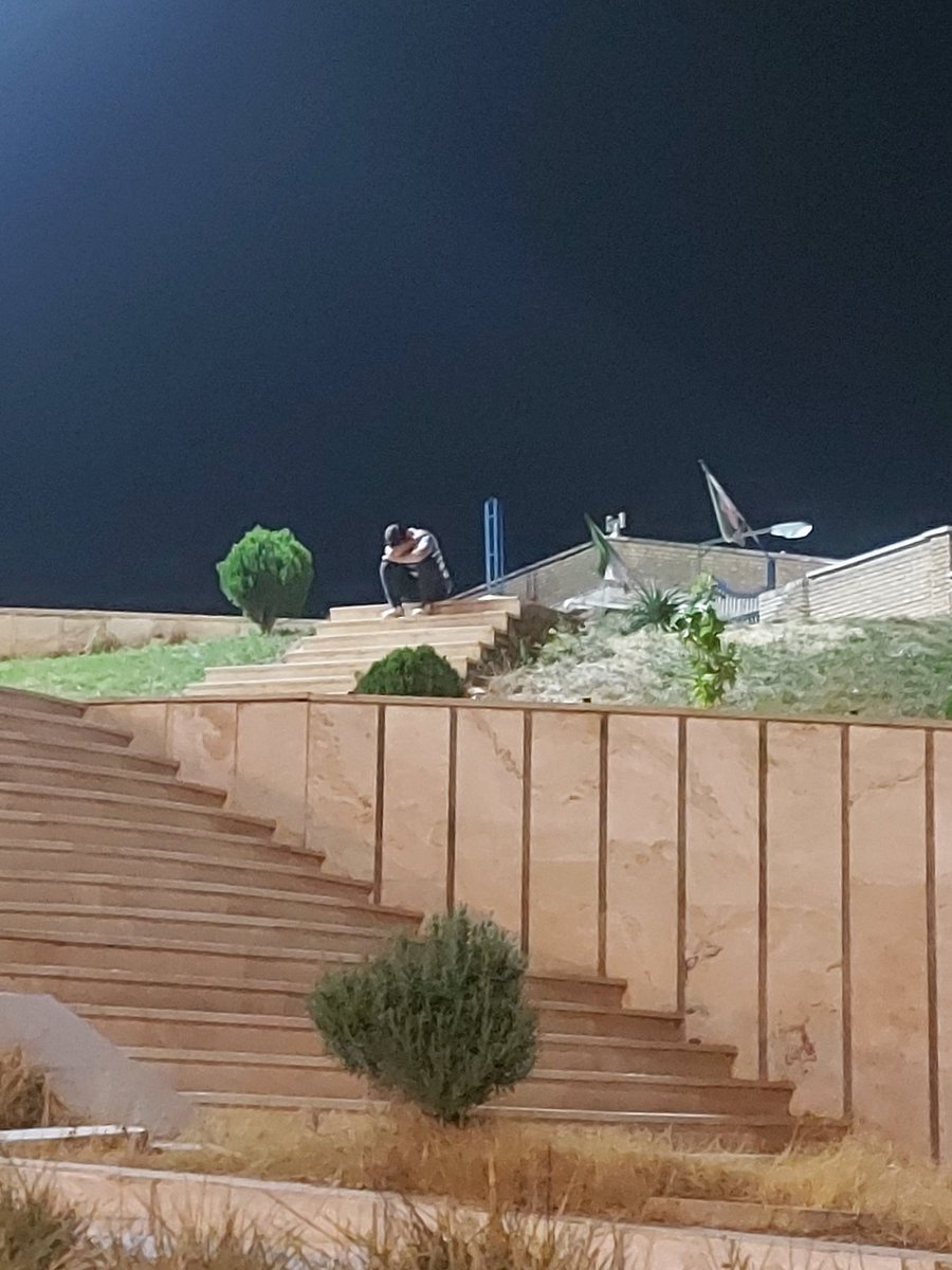 zara_ahmadvand's tweet image. منم همینطور پسر، منم همینطور‌‌.