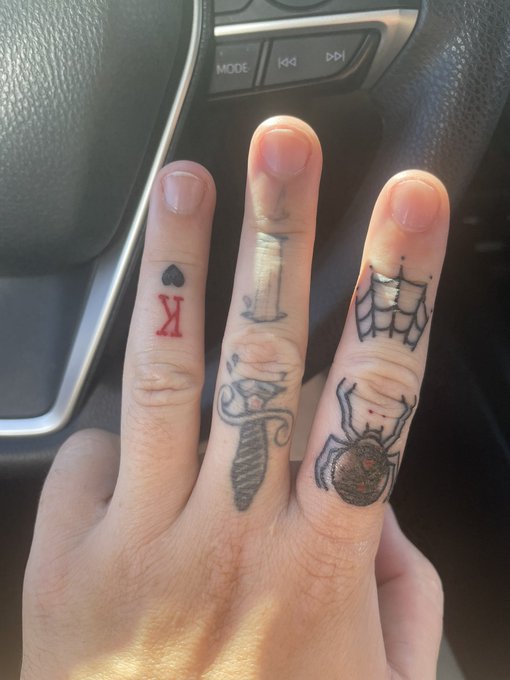 i was giving myself a few days to let these heal before i posted them.. but i got two new finger tattoos