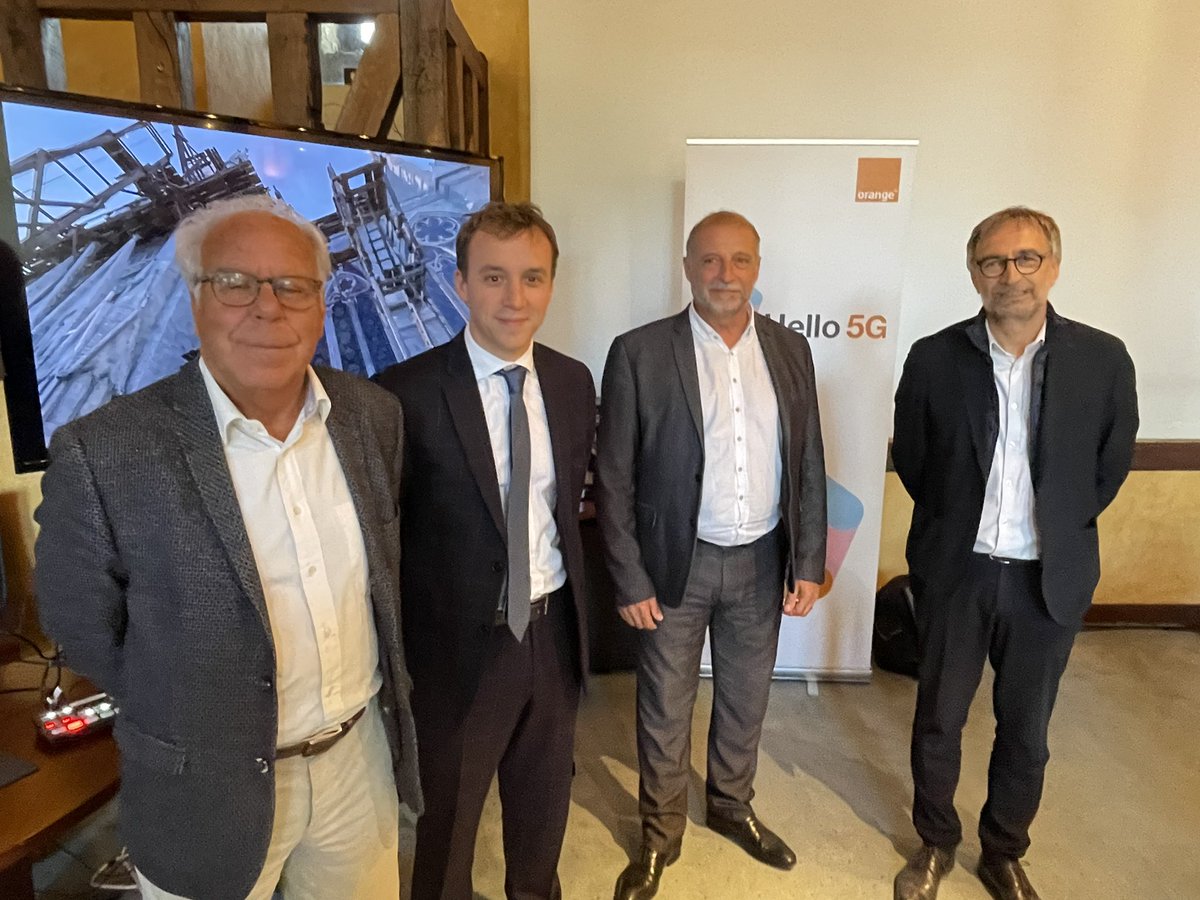 OrangeBFC's tweet image. La #5GOrange est lancée dans 4 communes de la Communauté de  Communes du Sénonais:

📍 Sens
📍 Maillot 
📍Saint-Clément 
📍Paron

✅ Une connectivité ultra-rapide
⬆️ Peu de latence
✨ De nouveaux usages

Profitez de la vitesse et de la fiabilité de la 5G d'Orange 🤩

#Hello5G