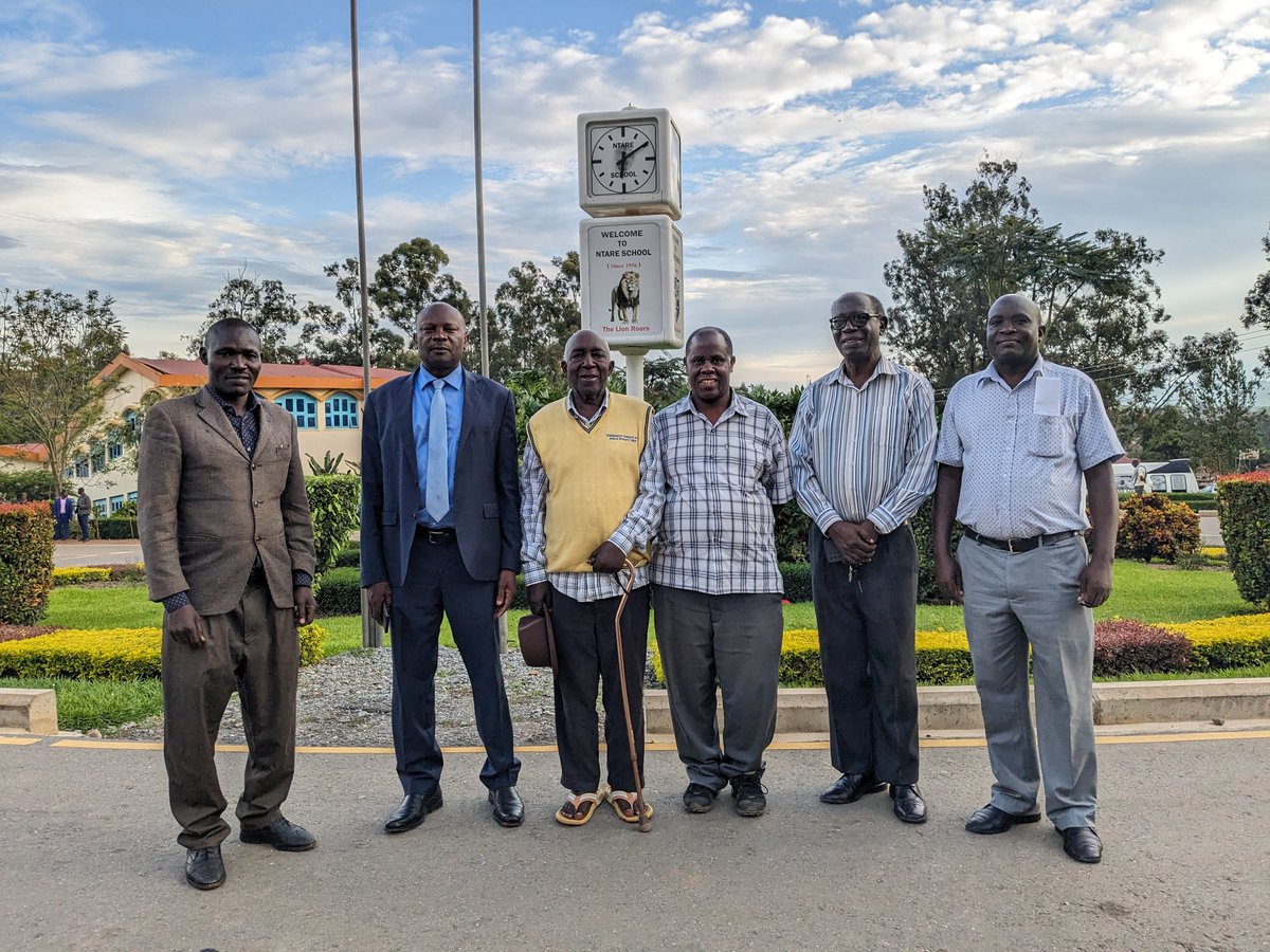 Taking a rare photo with a senior Old Boy, Eng Ben Byangyire OB 1956 (Second from the left)