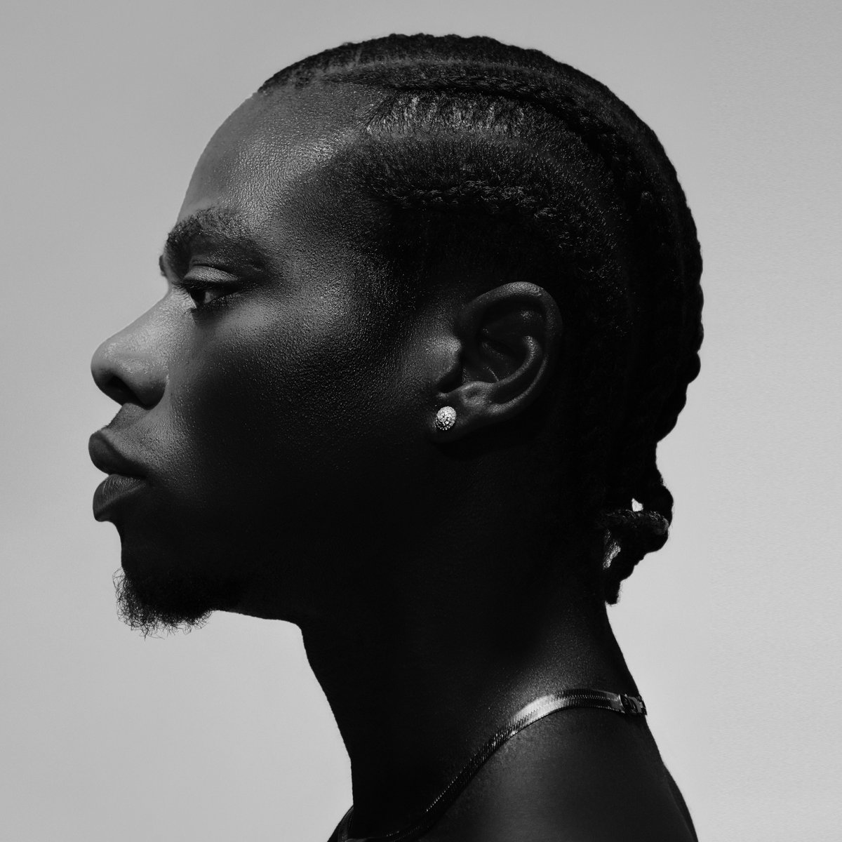 Spideraxe30's tweet photo. HEARTSTEEL will feature collaborations with renowned musical artists from a variety of genres: BAEKHYUN as Ezreal, ØZI as Sett, Tobi Lou as K'Sante and Cal Scruby as Kayn. https://t.co/rHcFJMfBGW
