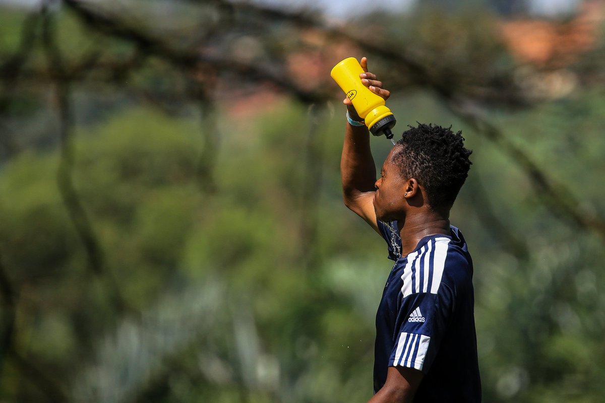 Bano weather 🌧️🌧️ bajinafuyiza 

@NyanziMarvin @Mulambablancha2 

#PrideOfWakiso I  #WeArePurpleSharks