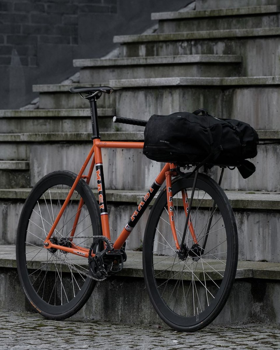 ReynoldsTubing's tweet photo. There's nothing quite like a long-lasting travel partner! Loving this bright orange frame with Reynolds 631 from @ fixiekarl. Here's to more exciting adventures!
.
.
.
#ReynoldsTubing #HandmadeBikes #Cycling #Custommade #CustomBicycle #SteelIsReal https://t.co/QT6jmy90DA