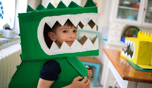 Jaust34's tweet photo. Our #ChildrensMercy’s Child Life team wants you to stay SPOOKY and SAFE this Halloween! They have created 4 festive costume ideas to do just that in the newest Parent-ish blog! https://t.co/8f8RuqaGeW https://t.co/ripYCwca68