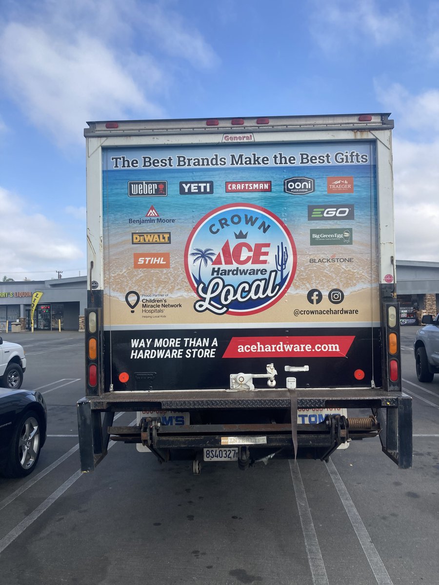 CrownAceLocal's tweet photo. New truck wrap is ... a wrap!!! https://t.co/BCZIqSz5NL