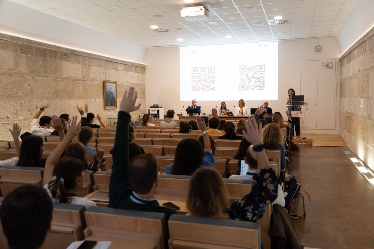 nova_medschool's tweet photo. NMS Research Week starts today!
The first joint scientific meeting organized by the @phd_committee  of NOVA Medical School. https://t.co/WoqyI7t0jM