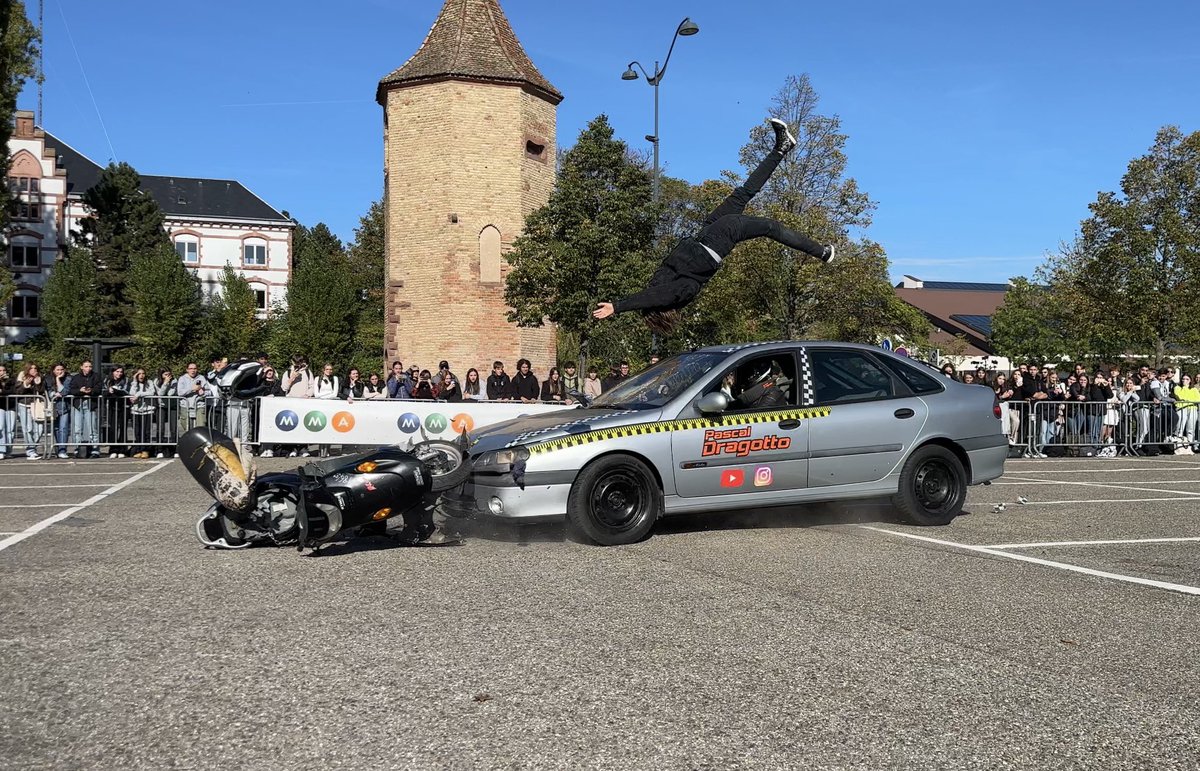 600 lycéens de Haguenau dans le Bas Rhin ont assisté a 2 crashtest pour les sensibiliser aux risques routiers. <a href="/agglo_Haguenau/">AggloHaguenau</a> <a href="/RoutePlusSure/">Sécurité routière</a> <a href="/RouteZerotracas/">La Route Zérotracas</a> <a href="/MMAssurances/">MMA</a> <a href="/Prefet67/">Préfet de région Grand Est & du Bas-Rhin 🇫🇷🇪🇺</a>