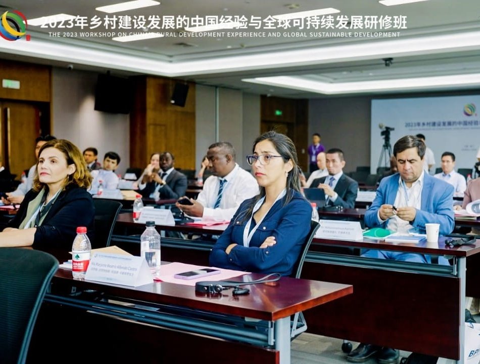 Marjorie Allende  se capacita en Xiamen (China) en el "Taller China’s Rural Construction and Development Experience and Common Global Sustainable Development” (9 a 22 de Octubre). Actividad en el marco del intercambio &amp; cooperación internacional <a href="/iniachile/">INIA Chile</a> <a href="/MinagriCL/">Ministerio de Agricultura de Chile 🇨🇱</a>
