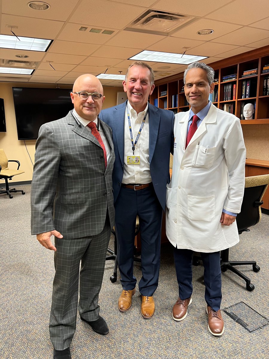 umichneuro's tweet photo. Welcome home to @umichneuro, Dr. Nick Boulis. Thank you for an inspiring talk. Congratulations on a career filled with innovations guiding the delivery of stem cell therapy for spinal cord disorders! #ALS #NeurocognitiveDisorders #GeneTherapy https://t.co/gRhfMJVdL9