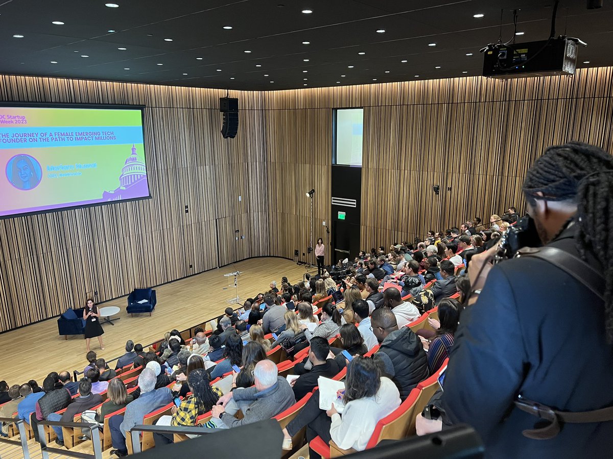 AnnaLysaGayle's tweet image. Happening Now: #DCStartupWeek is underway