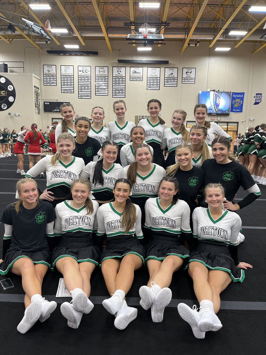 YHS Cheerleading tweet media