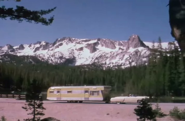 JamesKelseyART's tweet photo. @tcm Lucille Ball and Desi Arnaz Jr touring the National Parks.
#LongLongTrailer https://t.co/fwWu1z0dSN