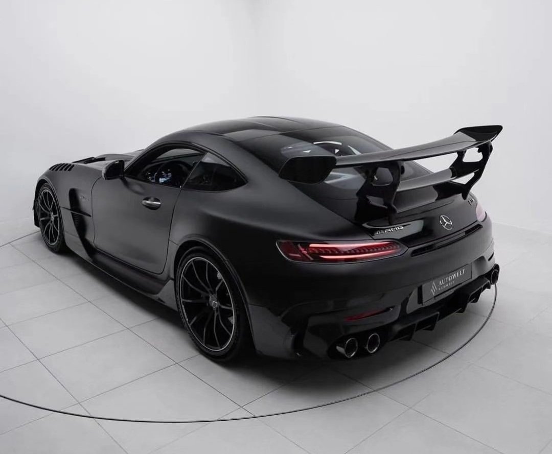 WorldWideCarsTM's tweet photo. Mercedes-AMG GT Black Series 🦇 https://t.co/W1Z86HM7Qx