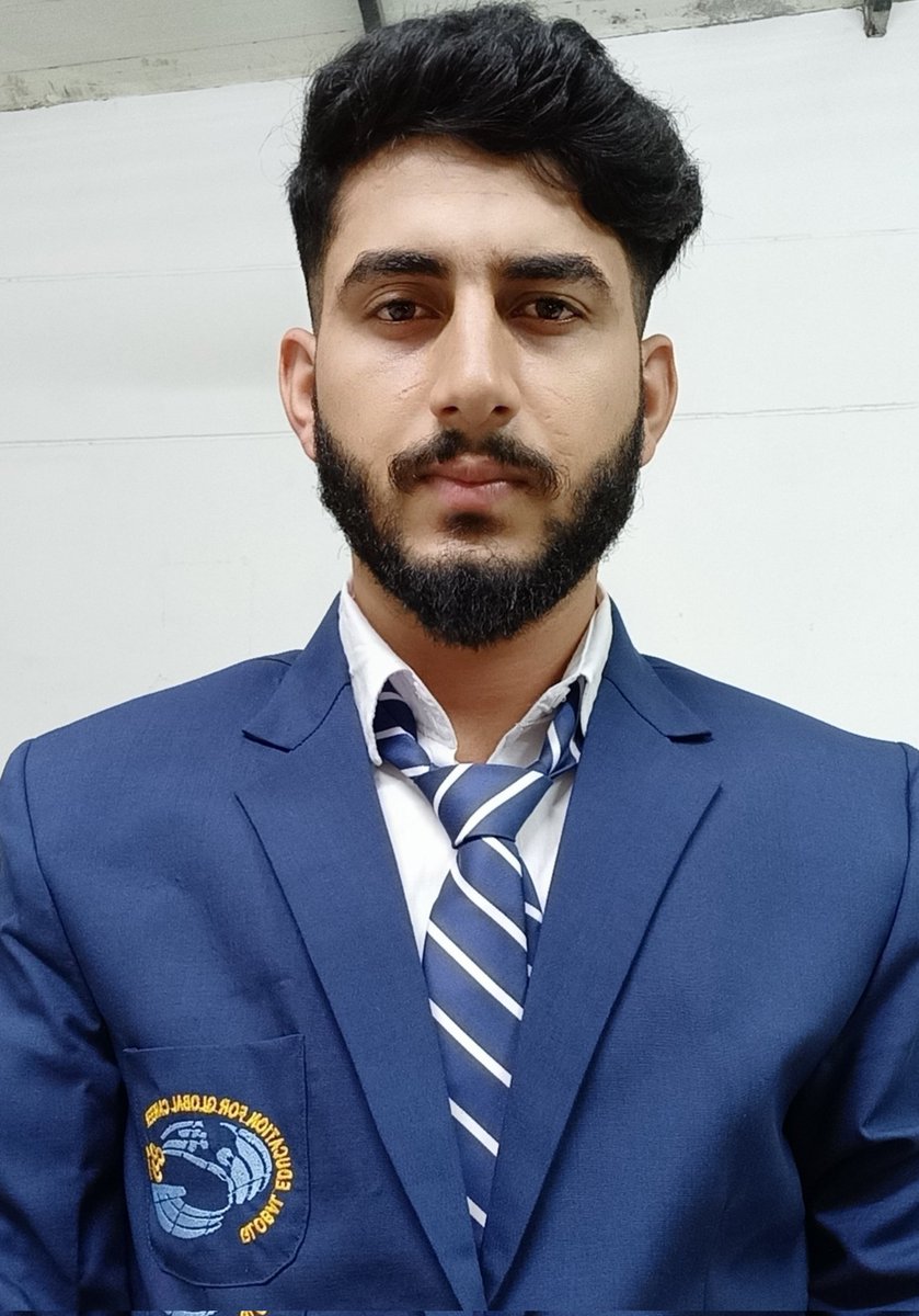 ARYAN__MOHAN's tweet image. 🚀 Embracing the journey of becoming a programmer! 🖥️💡 A program learner student is a dynamic and inquisitive individual, passionate about the world of technology and software development #programmingjourney #techenthusiast #futureprogrammer