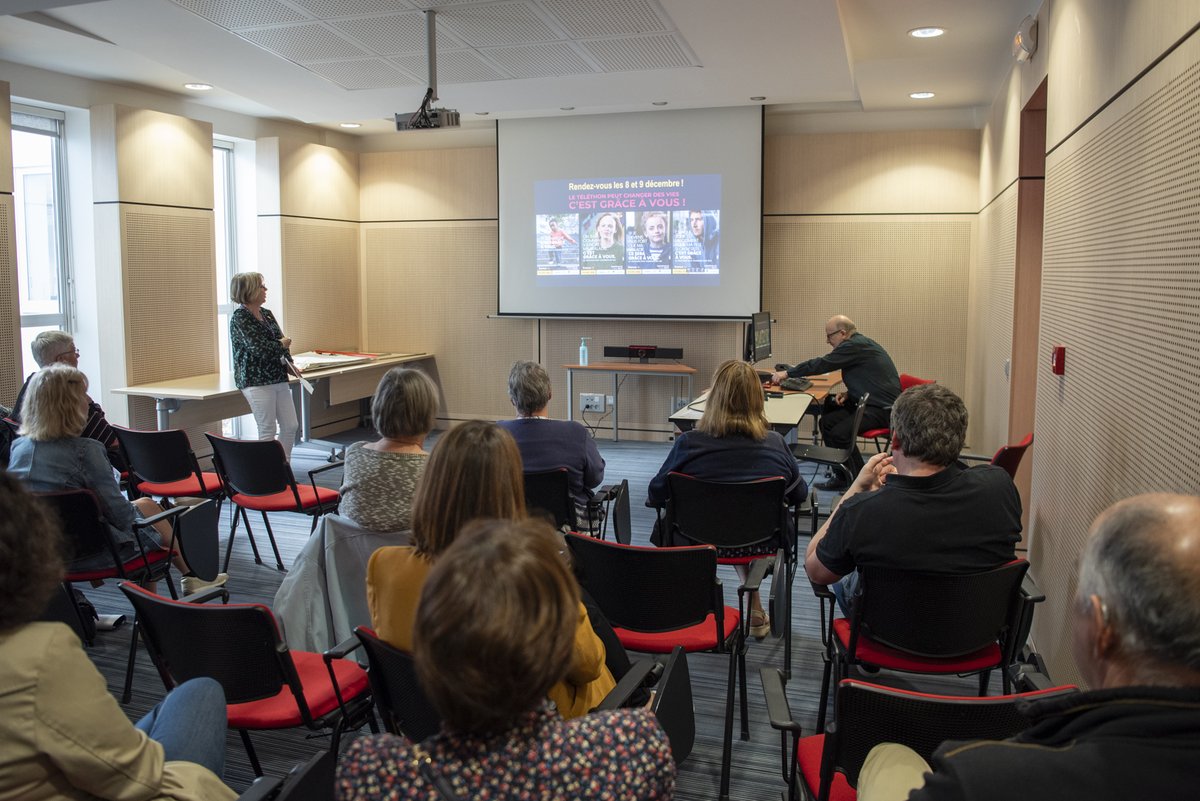 Retour en image sur la visite du laboratoire du Pr Procaccio et de son équipe au CHU Angers le 10 octobre. #téléthon2023 

Merci à tous pour votre participation à cette #semainedelascience avec le <a href="/Telethon_France/">AFM-Téléthon</a> 

Crédit photo : Université d'Angers/CP
<a href="/UnivAngers/">Université d'Angers</a>