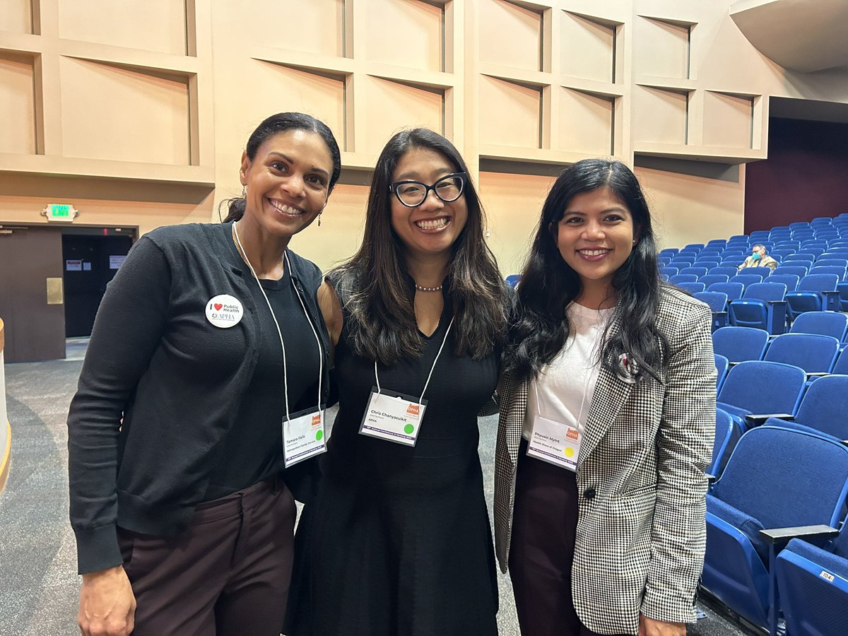 chanyasulkit's tweet photo. Happy Monday! With my sister presidents (@ORPublicHealth Pres. Phyusin Myint & Pres-Elect Tamara Falls) at the OPHA’s Annual Conference! @PublicHealth @APHAAnnualMtg
#Thankful #AdventuresInPresidenting #PlayForHealth #ReadForHealth #Vote4Health #SpeakForHealth #PublicHealth https://t.co/v7dvbq5Sdr