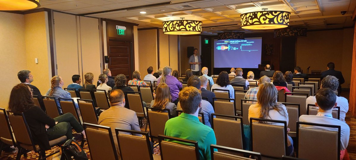 AnalChem_Graz's tweet photo. @clases_david &amp; @RachelDevega were invited to give a talk at this year's SCIX2023 (@FACSSnetworking)  conference in Reno, Nevada. It was great meeting old and new friends and discuss the latest developments. https://t.co/uTLWX4Cdjv