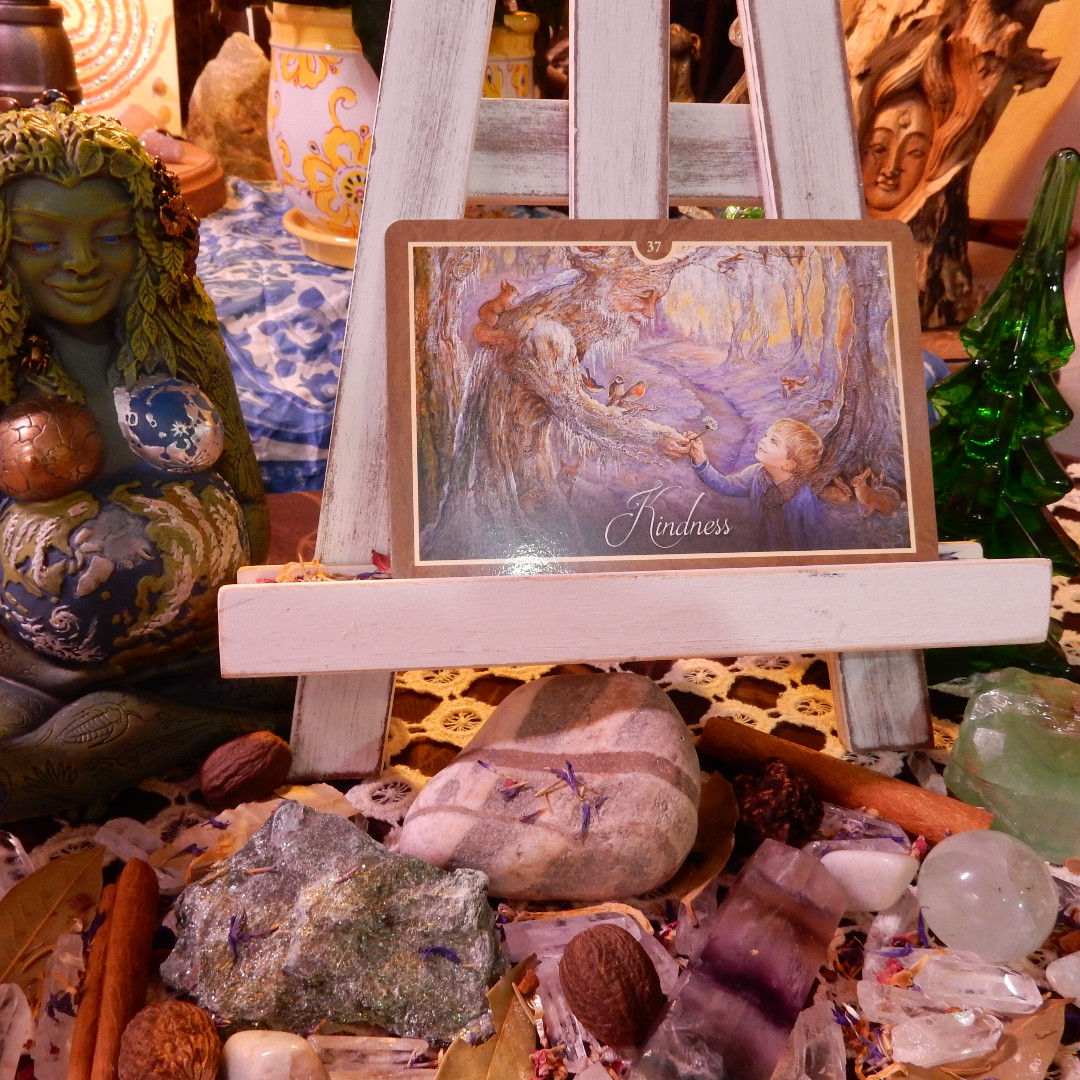 Luna_Marigolde's tweet photo. Whispers of Healing "Kindness"
"Cultivate consideration and understanding of other people."

#oracle #healing  #wellness https://t.co/xCtfXpeHu7