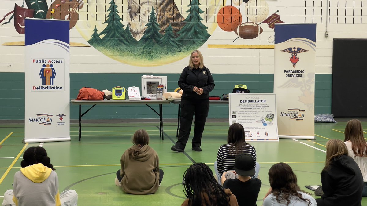 COSParamedic Service (@simcoecountyps) on Twitter photo Having a fun morning of learning CPR, using a PAD and calling 9-1-1 at <a href="/es_barrie/">WillowLandingESBarrie</a> ! If you don’t know how to do CPR or use a PAD learn today! Visit simcoe.ca/dpt/ps/pad to find out more! Having a fun morning of learning CPR, using a PAD and calling 9-1-1 at <a href="/es_barrie/">WillowLandingESBarrie</a> ! If you don’t know how to do CPR or use a PAD learn today! Visit simcoe.ca/dpt/ps/pad to find out more!