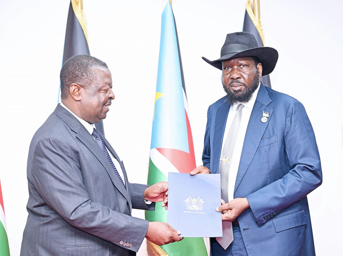 President Salva Kiir received a written message from Kenyan President William Ruto on issues of mutual concern between Juba and Nairobi. The message was delivered by Kenya's Prime Cabinet Secretary and Foreign and Diaspora Affairs CS, Hon. Musalia Mudavadi.🇸🇸🇰🇪