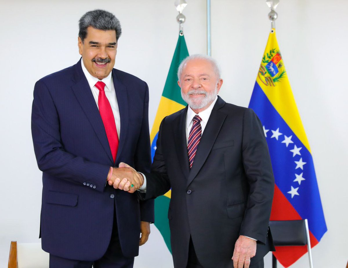 Sostuve una grata conversación telefónica con el compañero Presidente <a href="/LulaOficial/">Lula</a>, en la que abordamos temas importantes del mapa de cooperación entre nuestros países. Brasil y Venezuela tienen el camino claro para seguir trabajando unidos, por el bienestar, el desarrollo y la