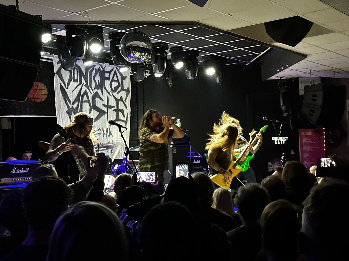 Crash_Records's tweet photo. How Ace were @MUNICIPALWASTE last night at @Nath_Brudenell !!? 

Before their set the band were kind enough to sign a very small amount of their latest album #ElectrifiedBrain on CD and BLACK #Vinyl

Grab yours from our shop now

https://t.co/LtdIiGZnRx https://t.co/3kd2cLi8w4