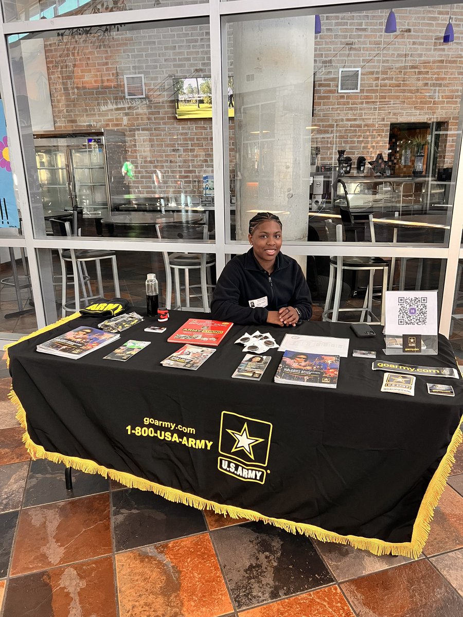 Military Mondays for <a href="/Dekaneywildcat/">Dekaney High School</a> ! 🇺🇸💙🤍
<a href="/SgtHillard_Army/">Jahkia Hillard</a>