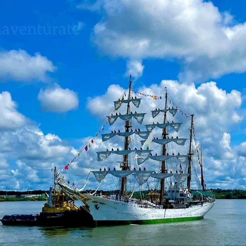 Después de 24 años #Buenaventura es nuevamente privilegiada con la visita del “Buque ARC Gloria”👏🏾👏🏾

#Buenaventurate✌🏾